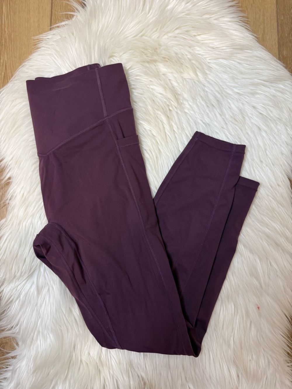 HALARA Plum High-Rise 7/8 Leggings - Size Medium